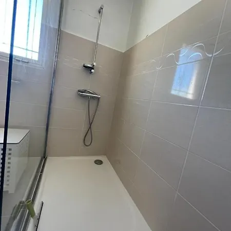 Renting Spacious 1 Bedroom In Center With A Parking Tatil Evi